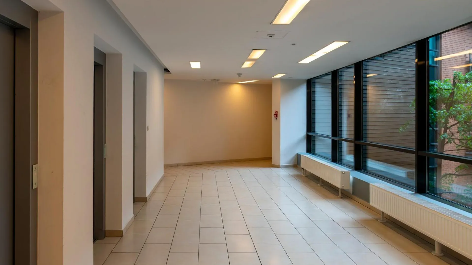 Krakow Glowny Apartment - Parking, Workspace - By Rentujemy 0*,  Poland