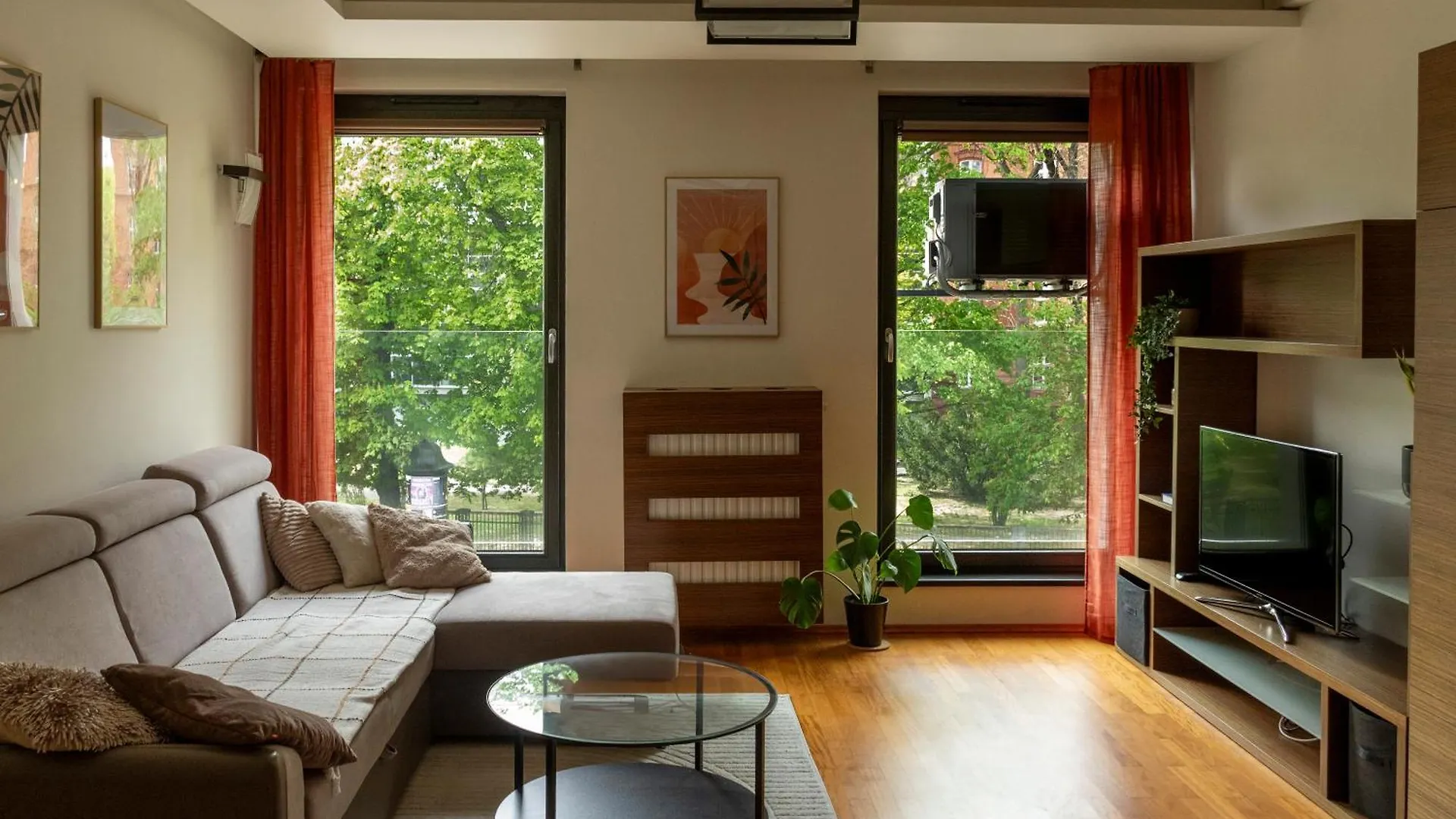 Krakow Glowny Apartment - Parking, Workspace - By Rentujemy